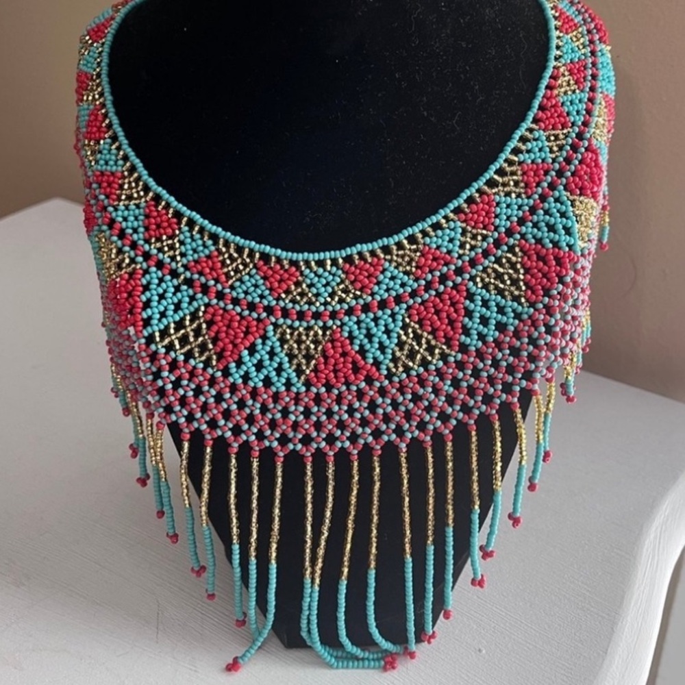 Native American hand made of Seed Beads necklace